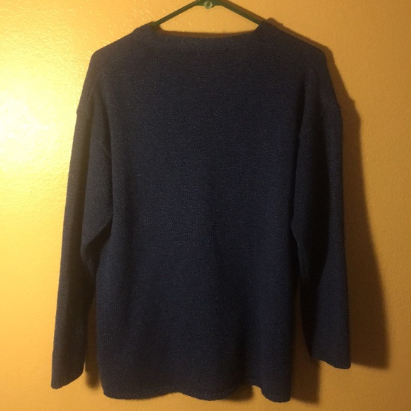 GUC Passports Cardigan - Picture 6 of 6